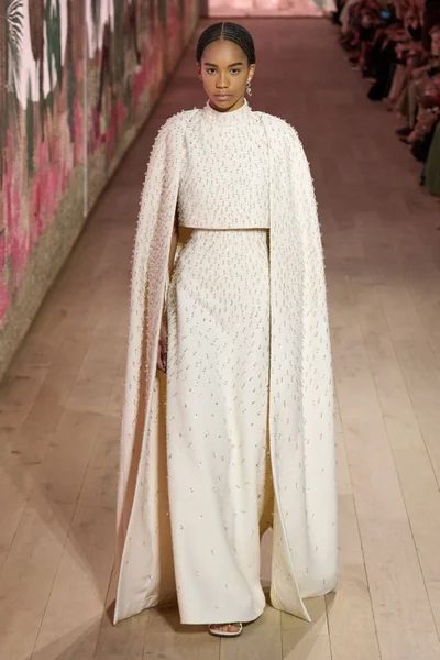 Look 66